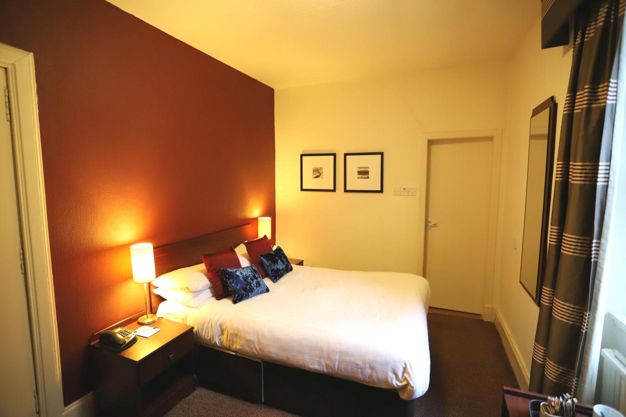 Ben Wyvis Hotel 스트래스페퍼 객실 사진